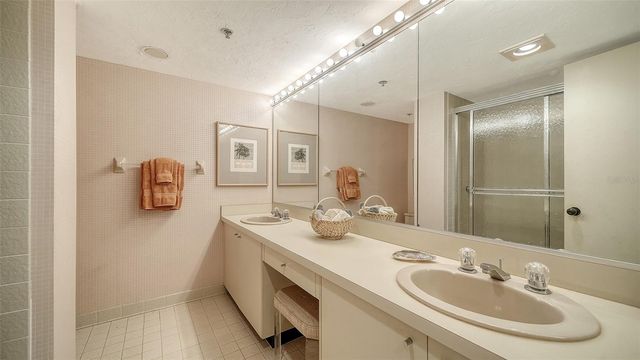 988 BLVD OF THE ARTS 1411, Sarasota, FL 34236