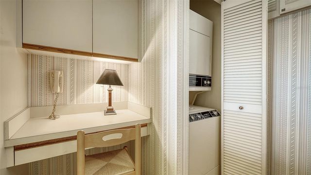 988 BLVD OF THE ARTS 1411, Sarasota, FL 34236