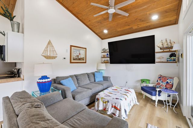 1768 Wells Landing Road, Danville, KY 40422