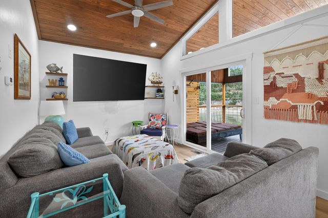 1768 Wells Landing Road, Danville, KY 40422