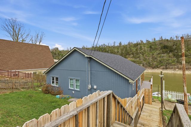 1768 Wells Landing Road, Danville, KY 40422