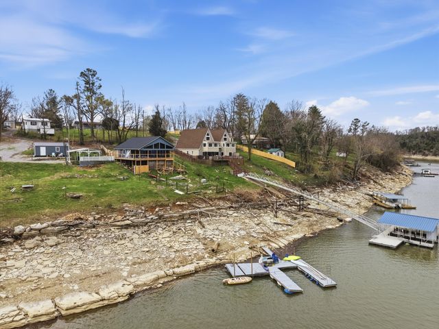 1768 Wells Landing Road, Danville, KY 40422