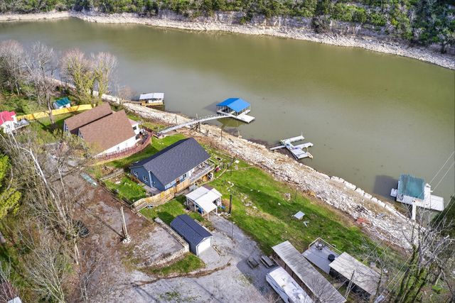 1768 Wells Landing Road, Danville, KY 40422