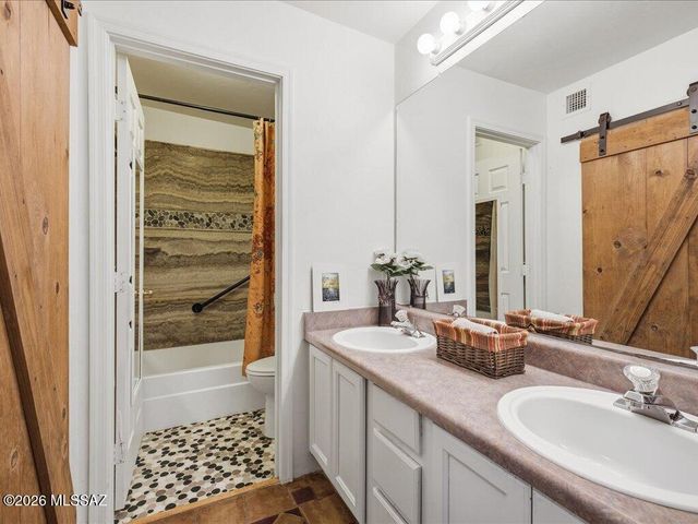 5280 S Thunder Sky Way, Tucson, AZ 85747