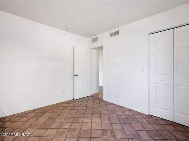 5280 S Thunder Sky Way, Tucson, AZ 85747