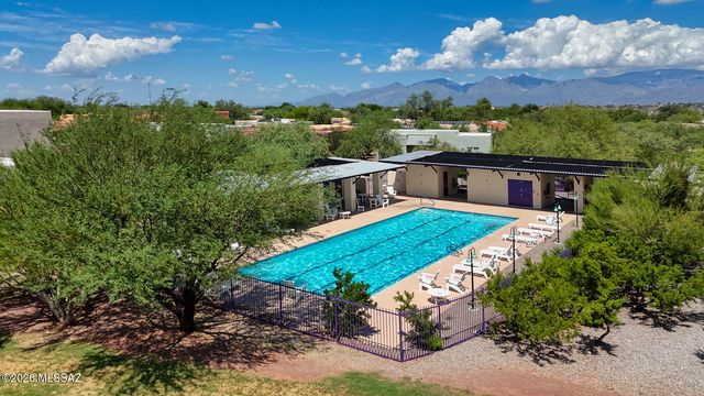 5280 S Thunder Sky Way, Tucson, AZ 85747