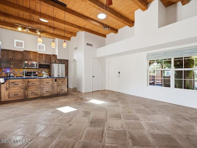 5280 S Thunder Sky Way, Tucson, AZ 85747