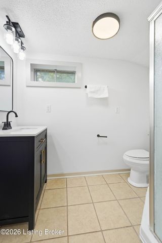 3700 Templewood Dr, Louisville, KY 40219