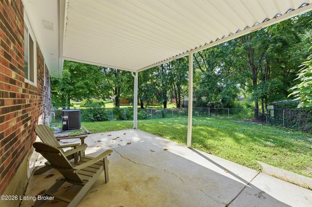 3700 Templewood Dr, Louisville, KY 40219