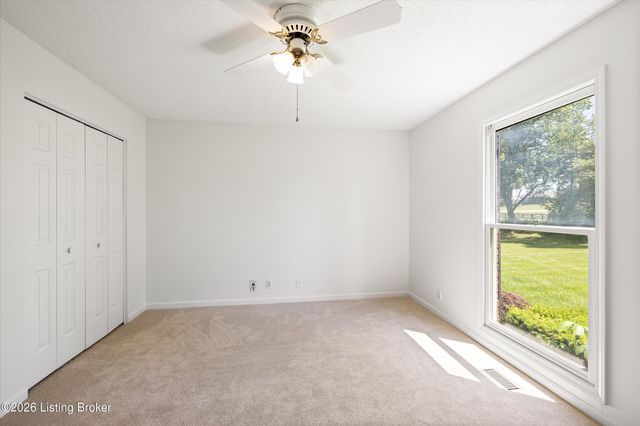 2628 Cedar Point Rd, La Grange, KY 40031