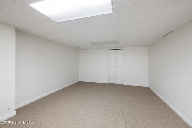 2628 Cedar Point Rd, La Grange, KY 40031