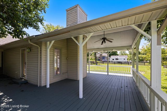2628 Cedar Point Rd, La Grange, KY 40031