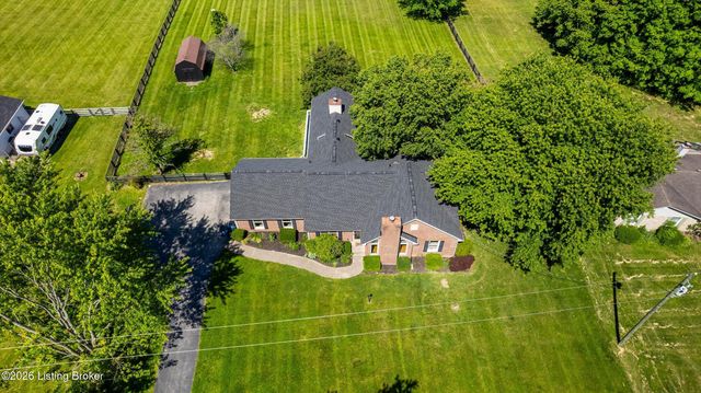 2628 Cedar Point Rd, La Grange, KY 40031