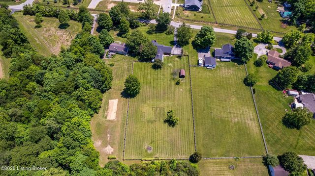 2628 Cedar Point Rd, La Grange, KY 40031