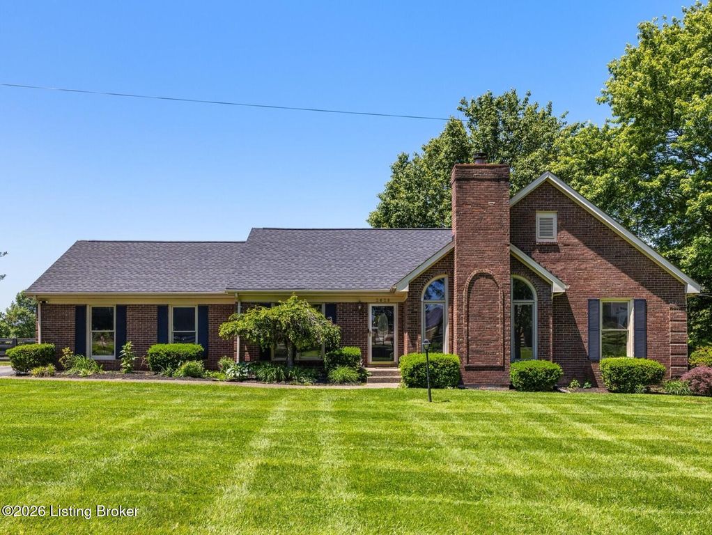 2628 Cedar Point Rd, La Grange, KY 40031