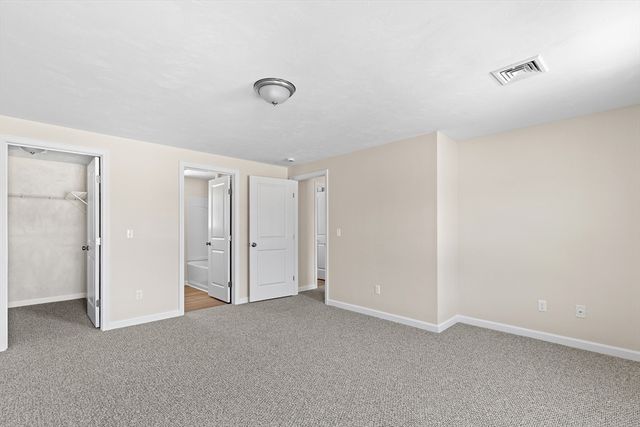 5 Bumblebee Dr, Plymouth, MA 02360