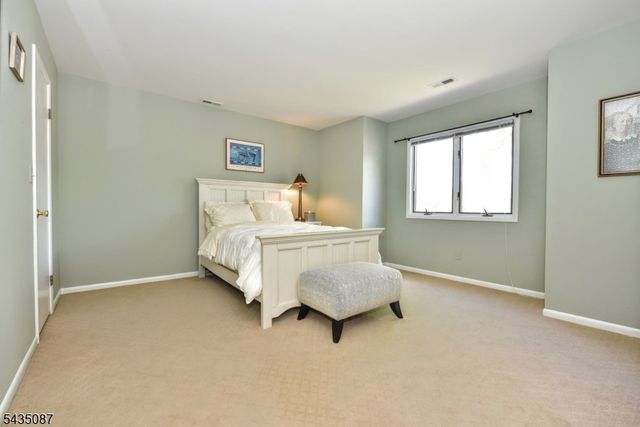 143 Fisher Rd, Mahwah Twp., NJ 07430