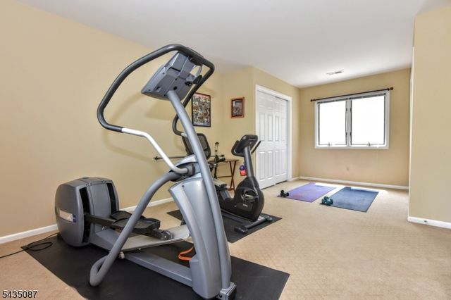 143 Fisher Rd, Mahwah Twp., NJ 07430