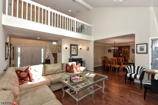 143 Fisher Rd, Mahwah Twp., NJ 07430
