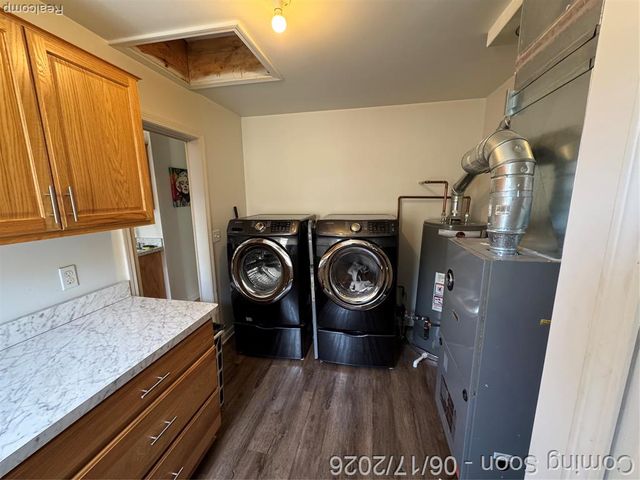 27039 Alden Street, Madison Heights, MI 48071