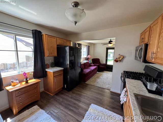 27039 Alden Street, Madison Heights, MI 48071