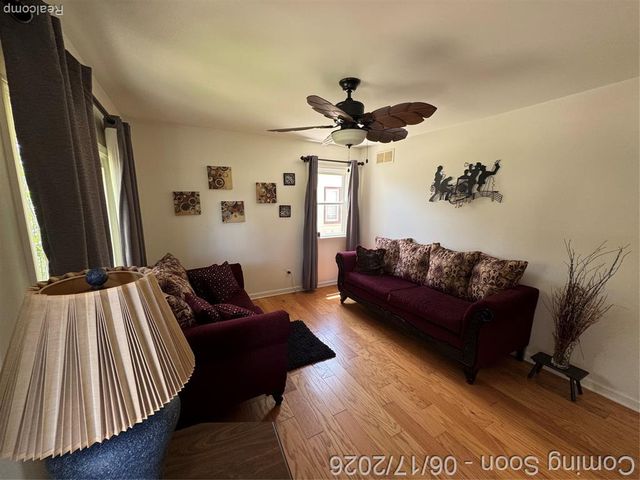 27039 Alden Street, Madison Heights, MI 48071