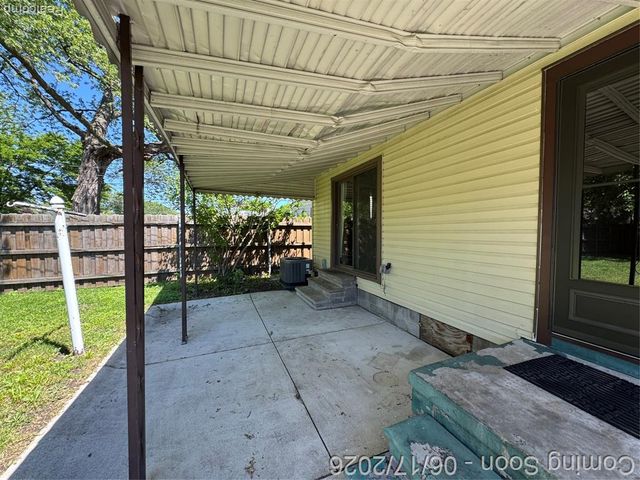 27039 Alden Street, Madison Heights, MI 48071