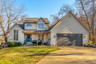 2004 Northwoods Place, Mt Vernon, IL 62864