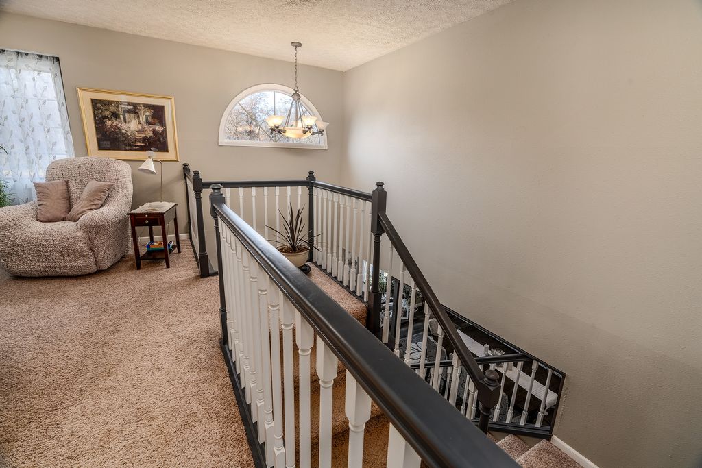 Image 29 of property listing at 2004 Northwoods Place, Mt Vernon, IL 62864