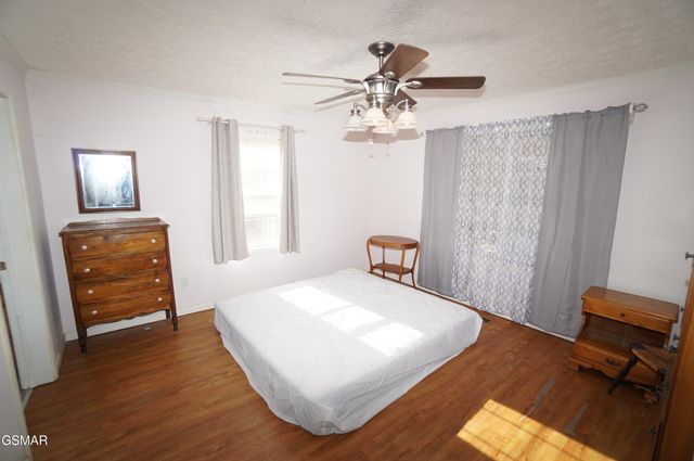 1070 Farm Road, Newport, TN 37821