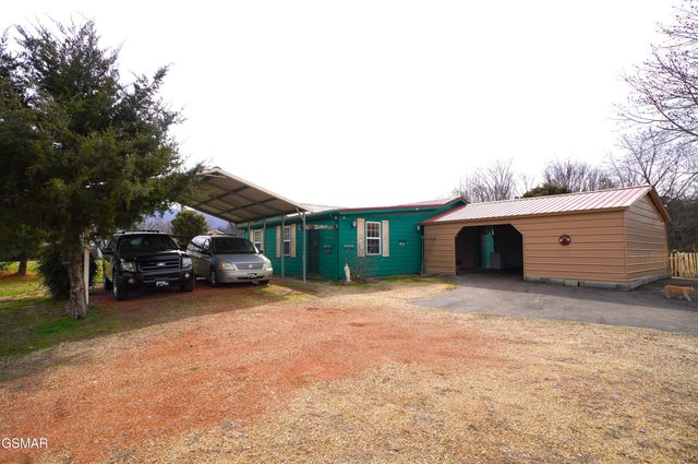 1070 Farm Road, Newport, TN 37821