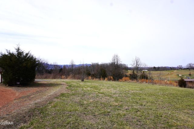 1070 Farm Road, Newport, TN 37821