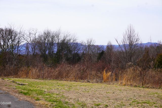 1070 Farm Road, Newport, TN 37821