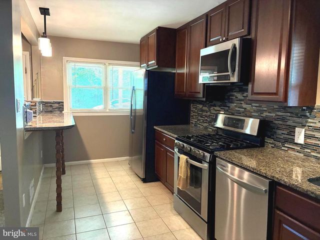 5112 HOLLYWOOD RD, College Park, MD 20740