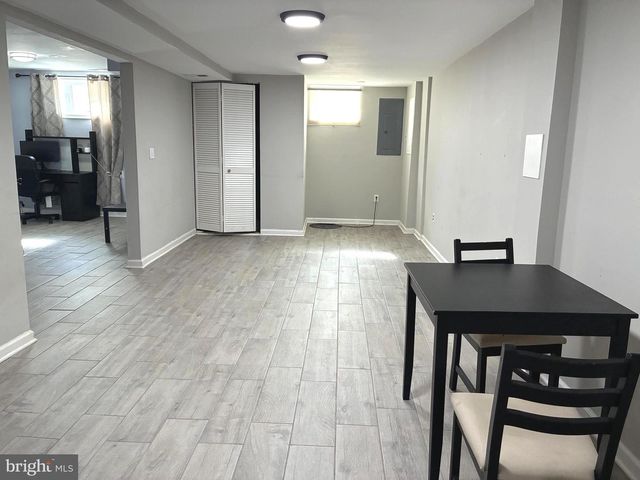 5112 HOLLYWOOD RD, College Park, MD 20740