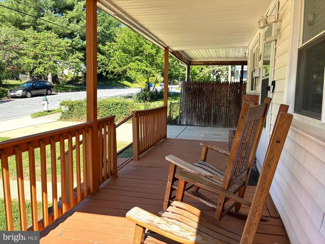 5112 HOLLYWOOD RD, College Park, MD 20740