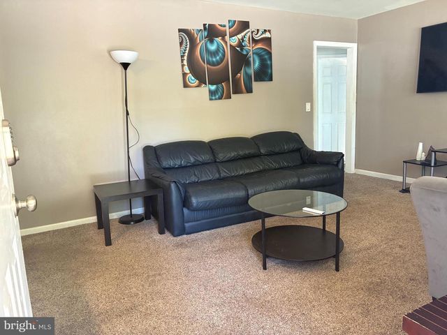 5112 HOLLYWOOD RD, College Park, MD 20740