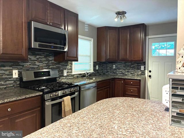 5112 HOLLYWOOD RD, College Park, MD 20740