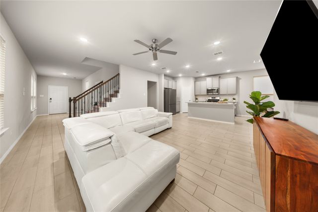 759 Gentle Bird Drive, Lavon, TX 75166