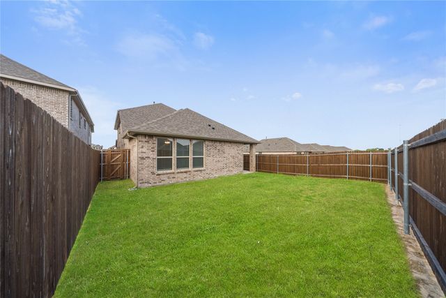 759 Gentle Bird Drive, Lavon, TX 75166
