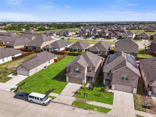 759 Gentle Bird Drive, Lavon, TX 75166
