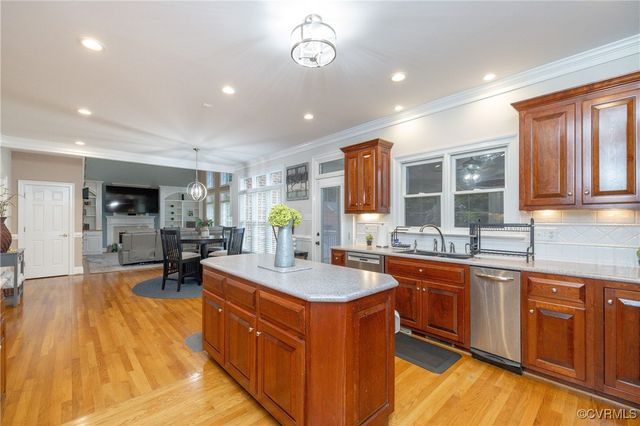11407 Timber Point Dr, Chesterfield, VA 23838