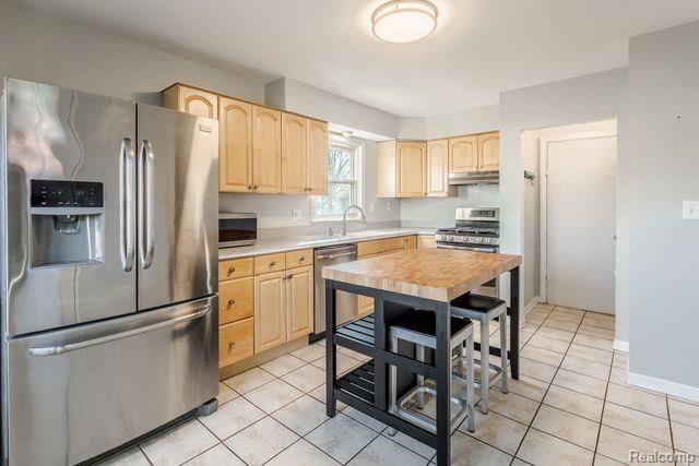 3126 Shenandoah Drive, Royal Oak, MI 48073