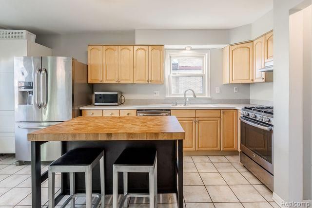 3126 Shenandoah Drive, Royal Oak, MI 48073