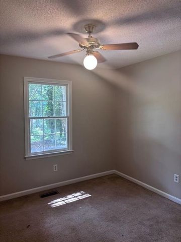 1634 Kimble Drive SW, Marietta, GA 30064