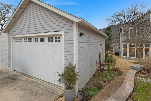 5204 Tennessee Avenue, Chattanooga, TN 37409