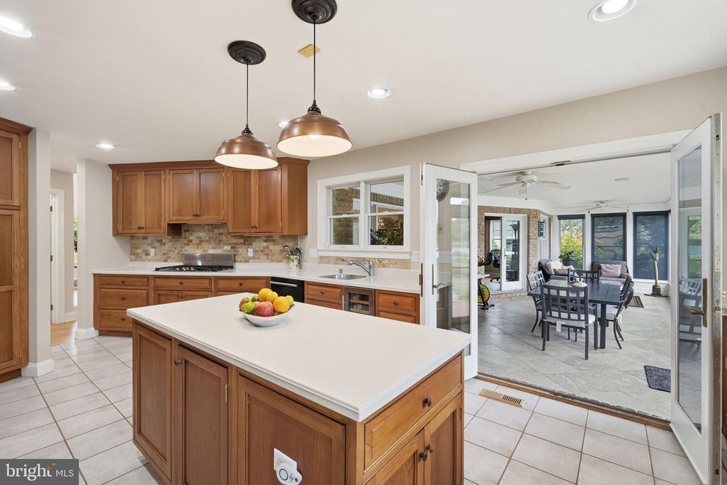 Image 10 of property listing at 110 CARVILLE CT, Stevensville, MD 21666