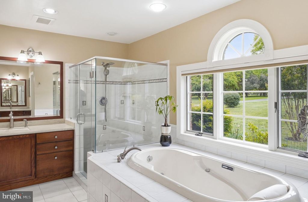 Image 24 of property listing at 110 CARVILLE CT, Stevensville, MD 21666