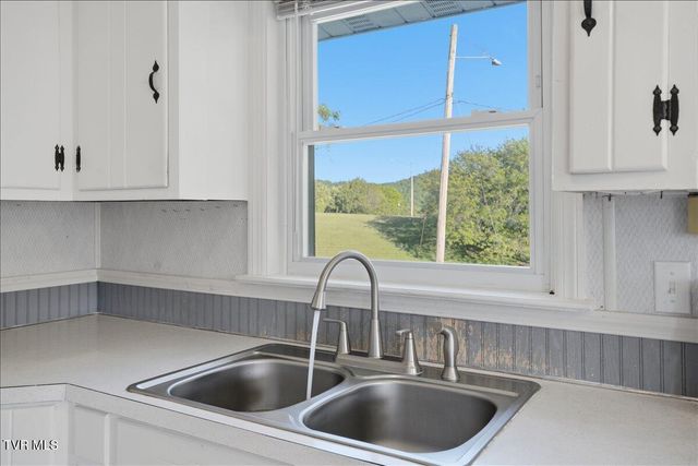 203 Hemlock Road, Bristol, TN 37620