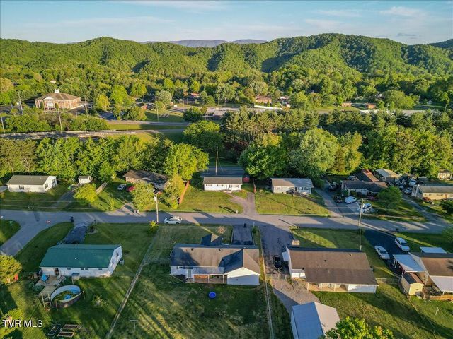 203 Hemlock Road, Bristol, TN 37620